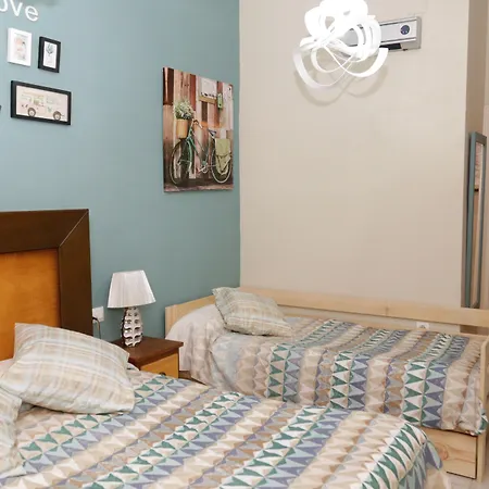 ゲストハウス ペンシオン インターナシオナル 3*