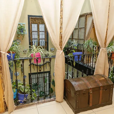 ゲストハウス ペンシオン インターナシオナル